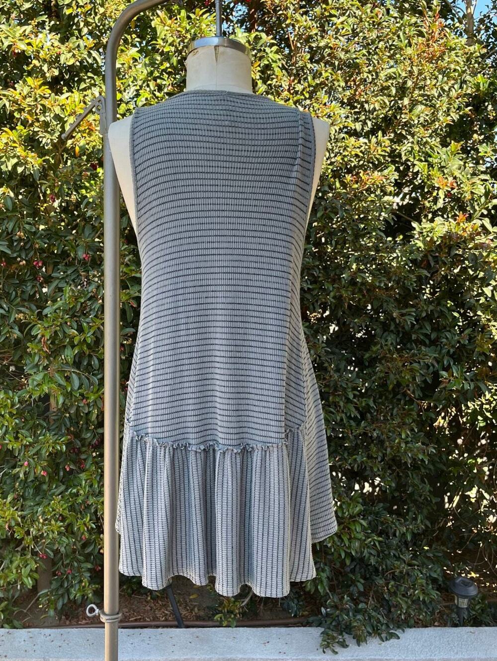 Vintage Y2K Nu Label Gray Striped Ruffle Boho Longline Vest 90s Grunge Y2K